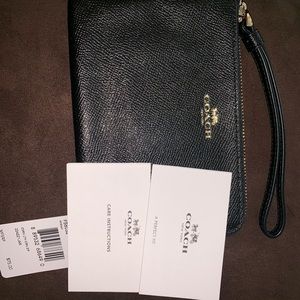 coach wristlet brand new